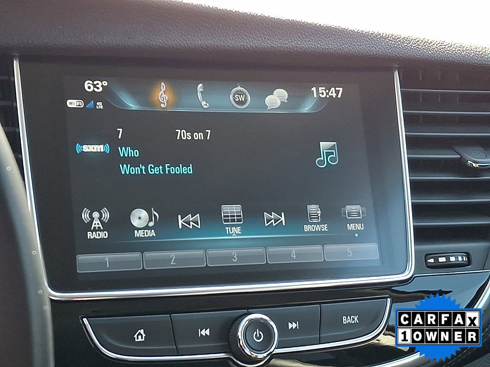 Used 2019 Buick Encore Sport Touring AWD/4WD image 29