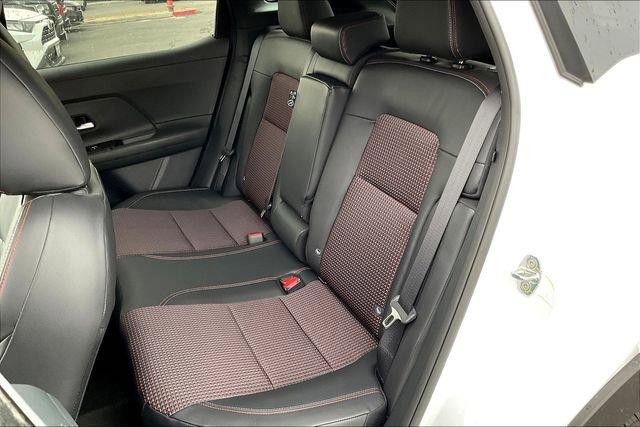 New 2026 Nissan Kicks SR image 15