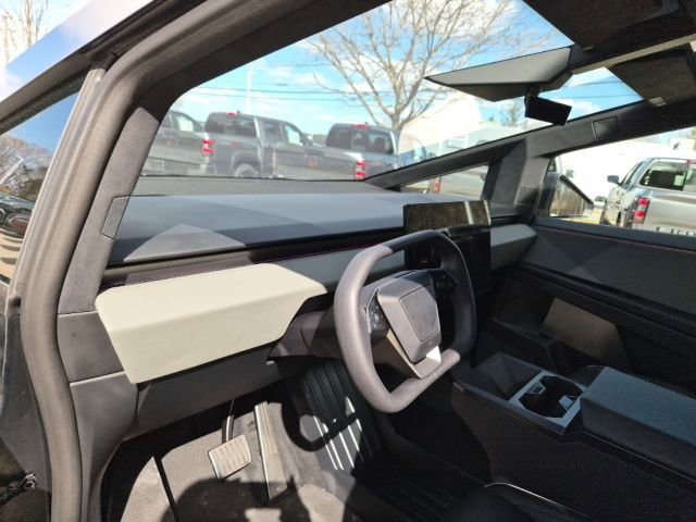 Used 2024 Tesla Cybertruck AWD Crew Cab image 14