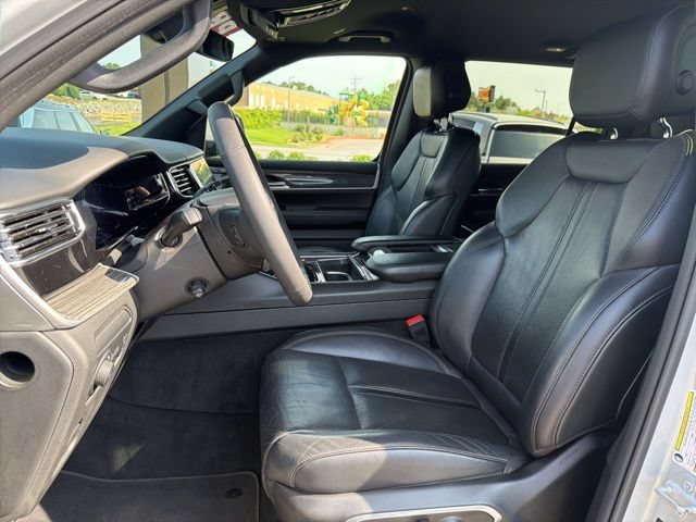 Used 2022 Jeep Wagoneer Series II AWD/4WD image 23