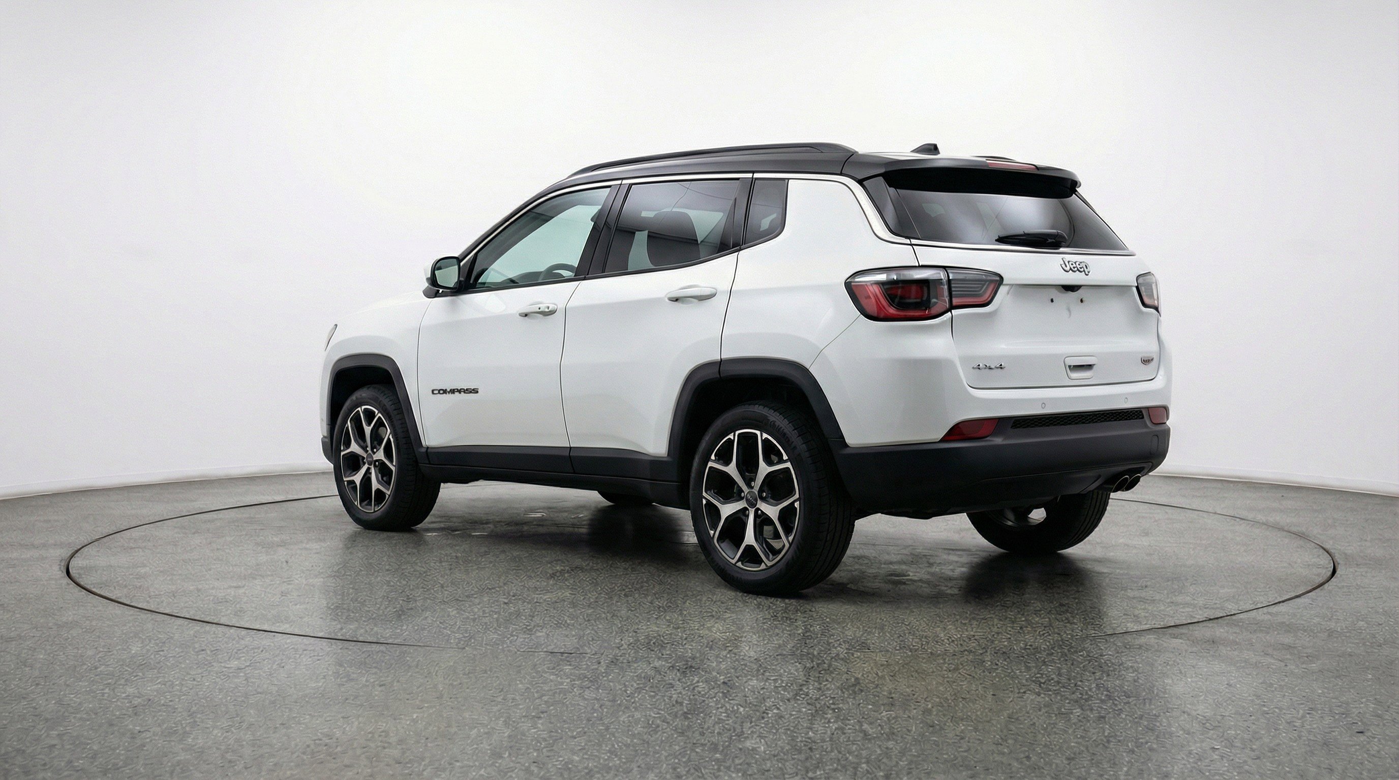 Used 2025 Jeep Compass Limited image 6
