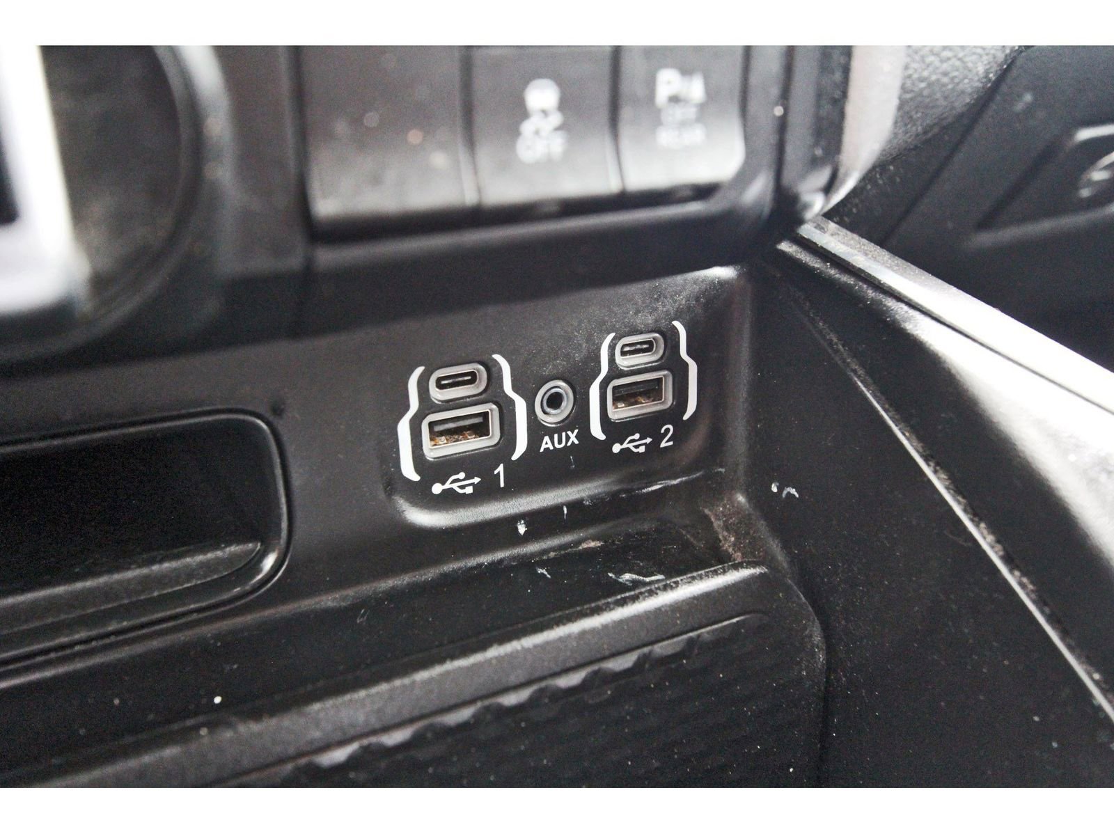 Used 2024 RAM 1500 Big Horn AWD/4WD image 29