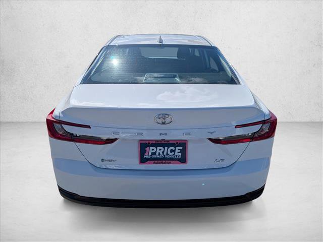 Used 2025 Toyota Camry LE image 7