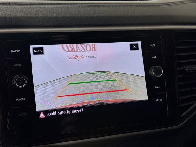 Used 2020 Volkswagen Atlas Cross Sport SEL Premium image 17