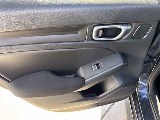 Used 2023 Honda Civic LX image 9