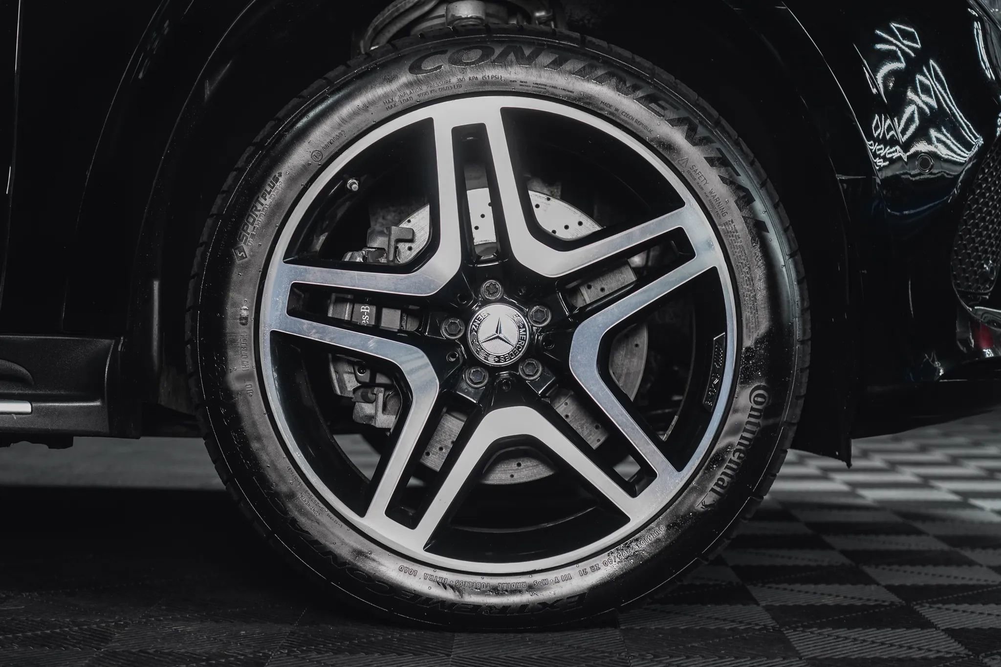 Used 2017 Mercedes-Benz GLS 550 GLS 550 Sport Utility 4D image 16