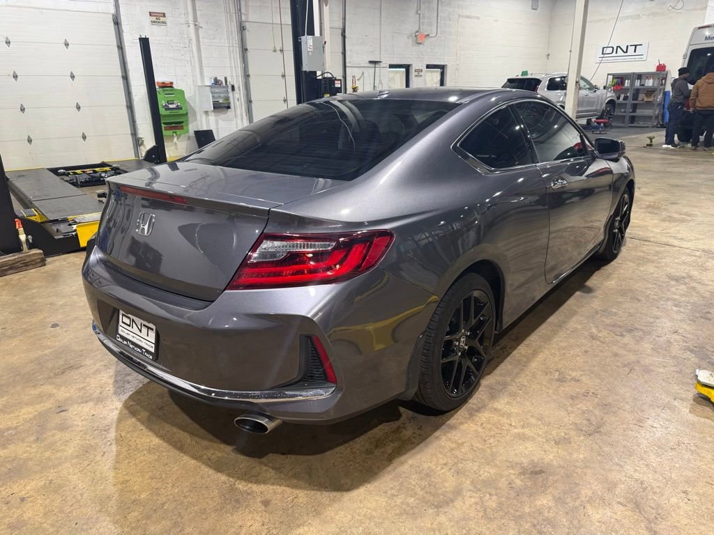 Used 2017 Honda Accord EX-L image 6