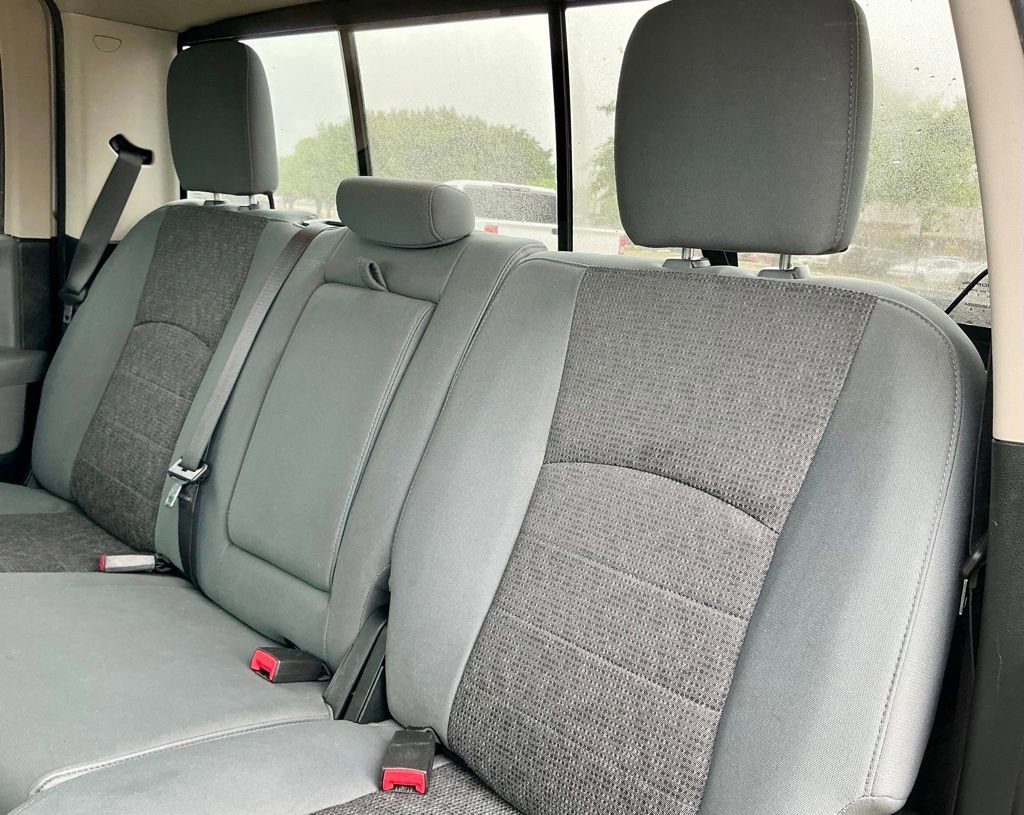 Used 2018 RAM 1500 SLT AWD/4WD image 28