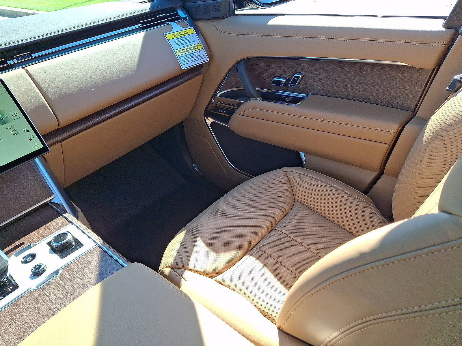 New 2027 Land Rover Range Rover SE AWD/4WD image 4