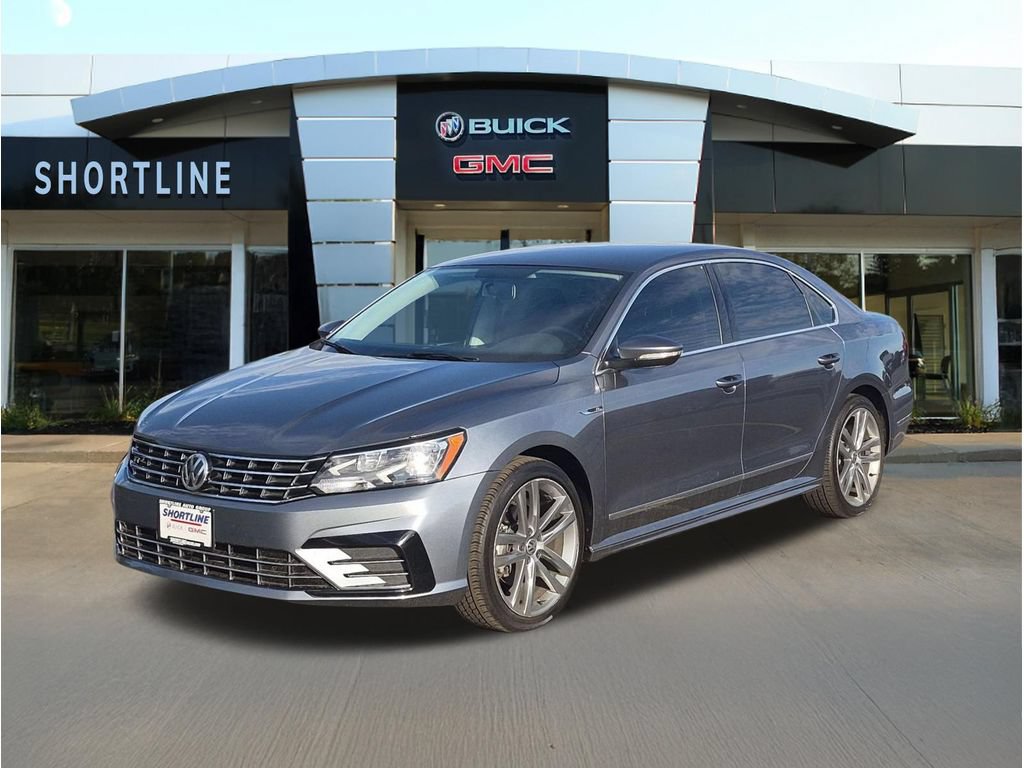 Used 2017 Volkswagen Passat 1.8T R-Line FWD image 7