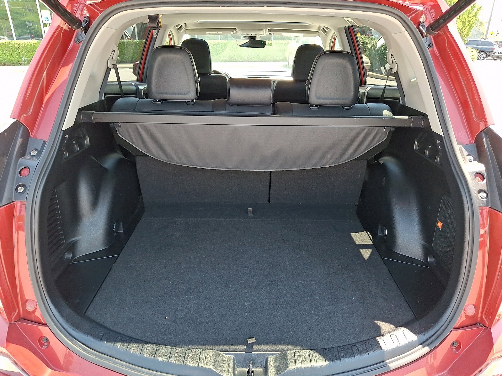 Used 2016 Toyota RAV4 Limited AWD/4WD image 29