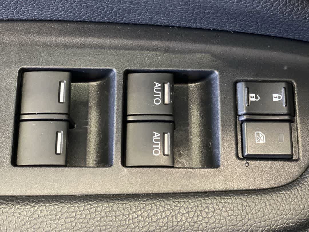 Used 2019 Honda Pilot Touring image 16