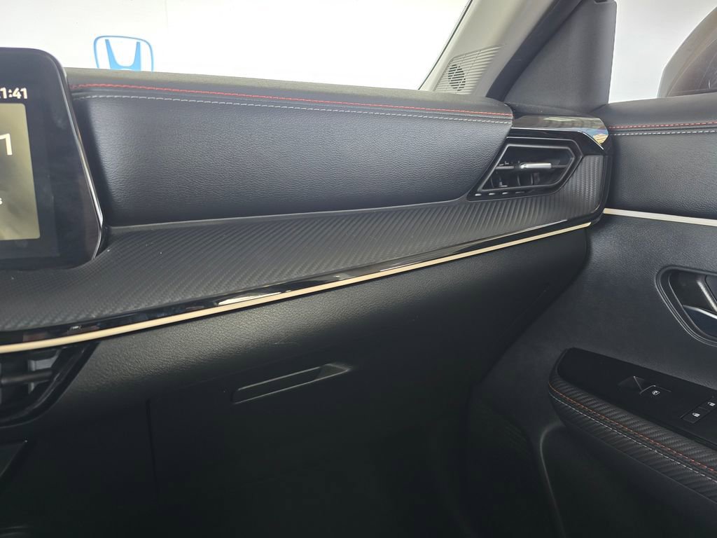 Used 2025 Nissan Kicks SR FWD image 44