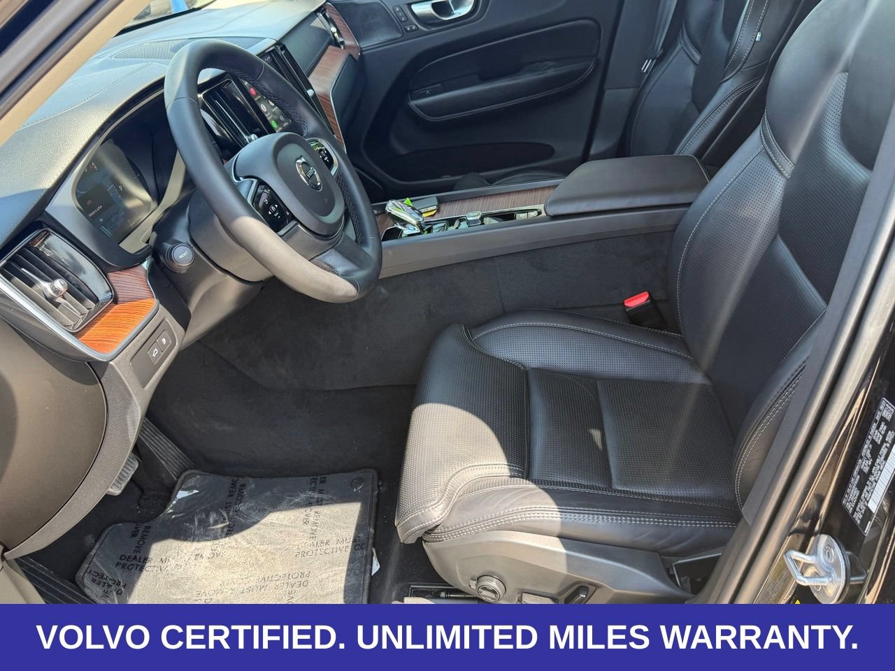 Certified 2024 Volvo XC60 T8 Ultimate w/ Protection Package Premier AWD/4WD image 28