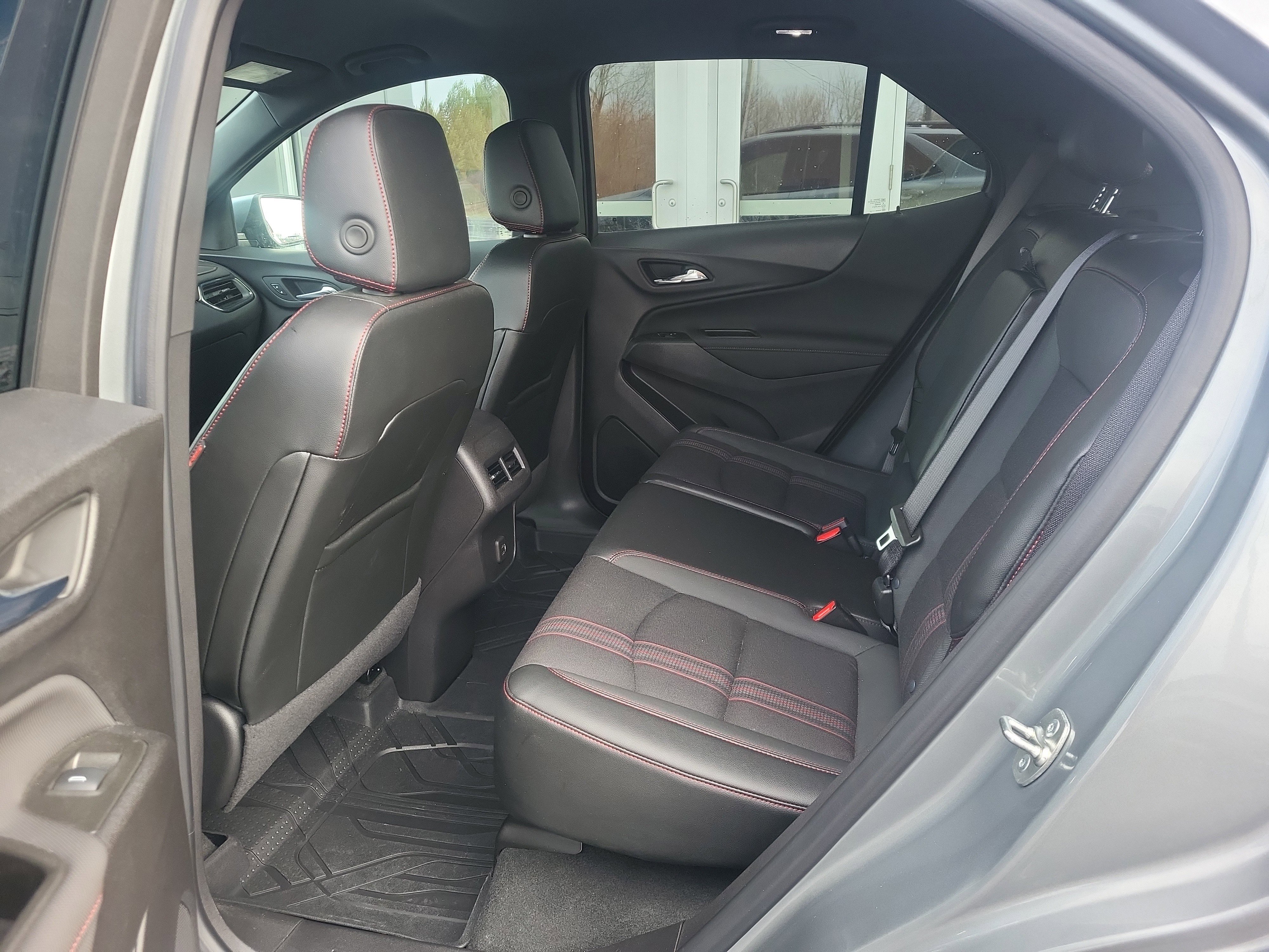 Certified 2024 Chevrolet Equinox RS w/ LPO, Floor Liner Package image 11