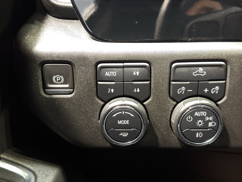 Used 2024 Chevrolet Silverado 1500 RST image 33