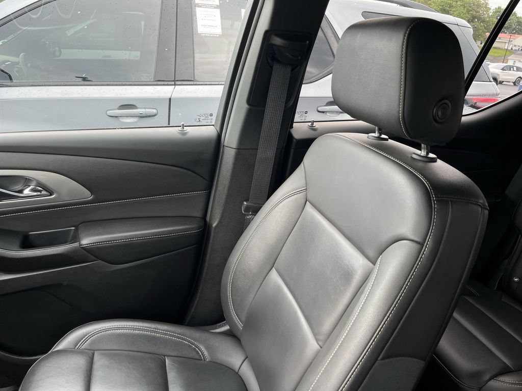 Used 2023 Chevrolet Traverse LT AWD/4WD image 23
