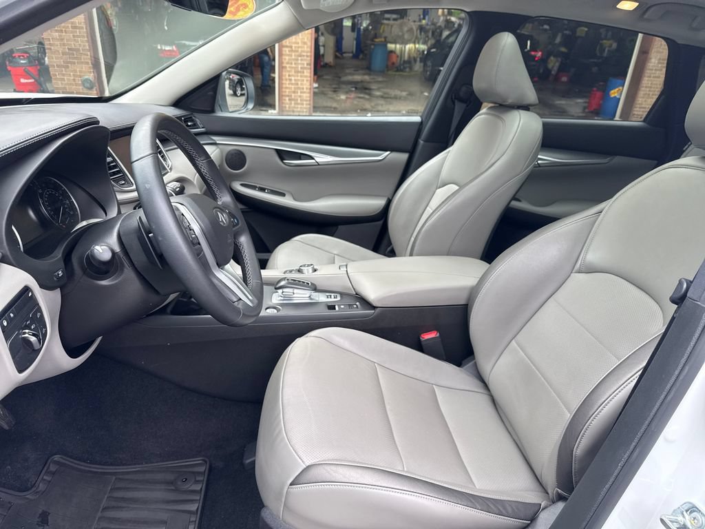 Used 2023 INFINITI QX50 Luxe AWD/4WD image 17