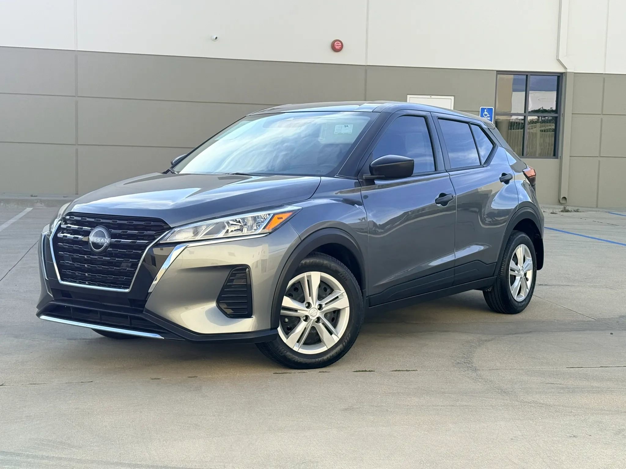 Used 2024 Nissan Kicks S FWD image 1