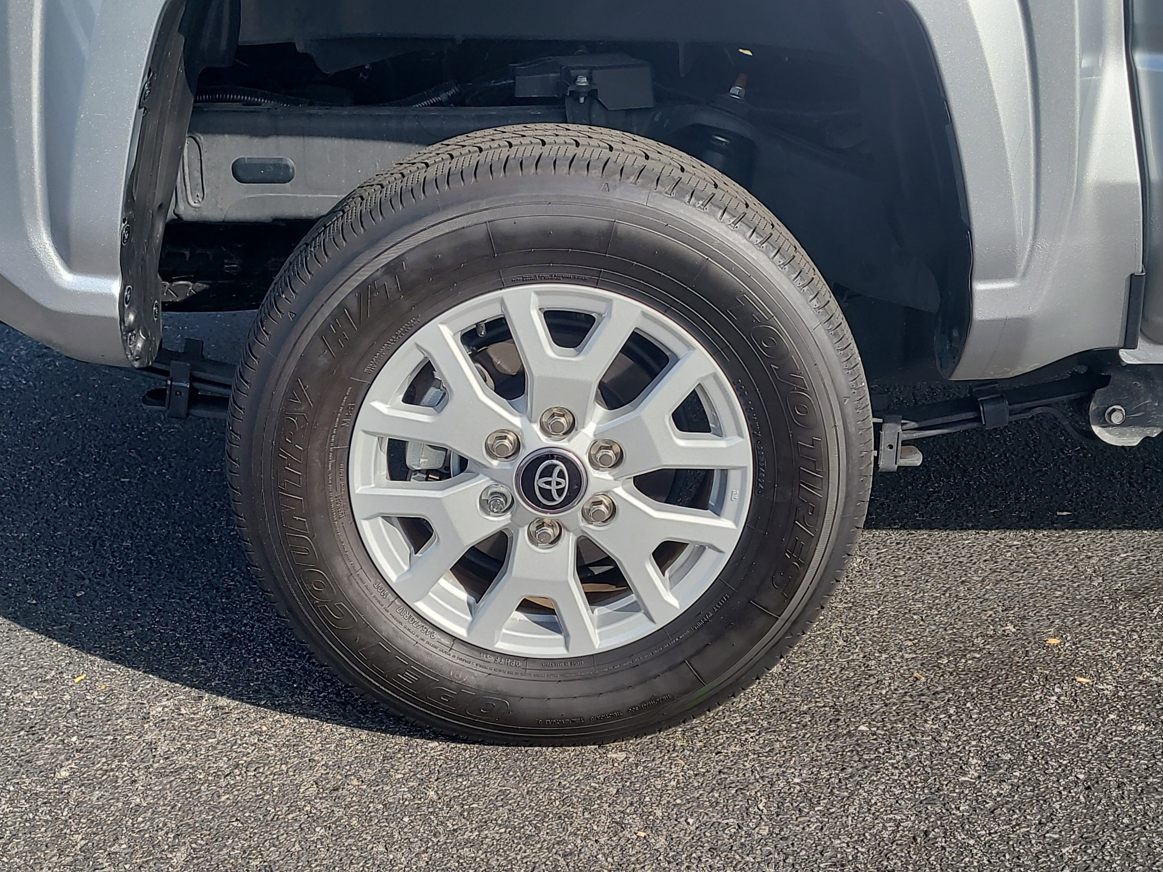 Certified 2025 Toyota Tacoma SR image 10