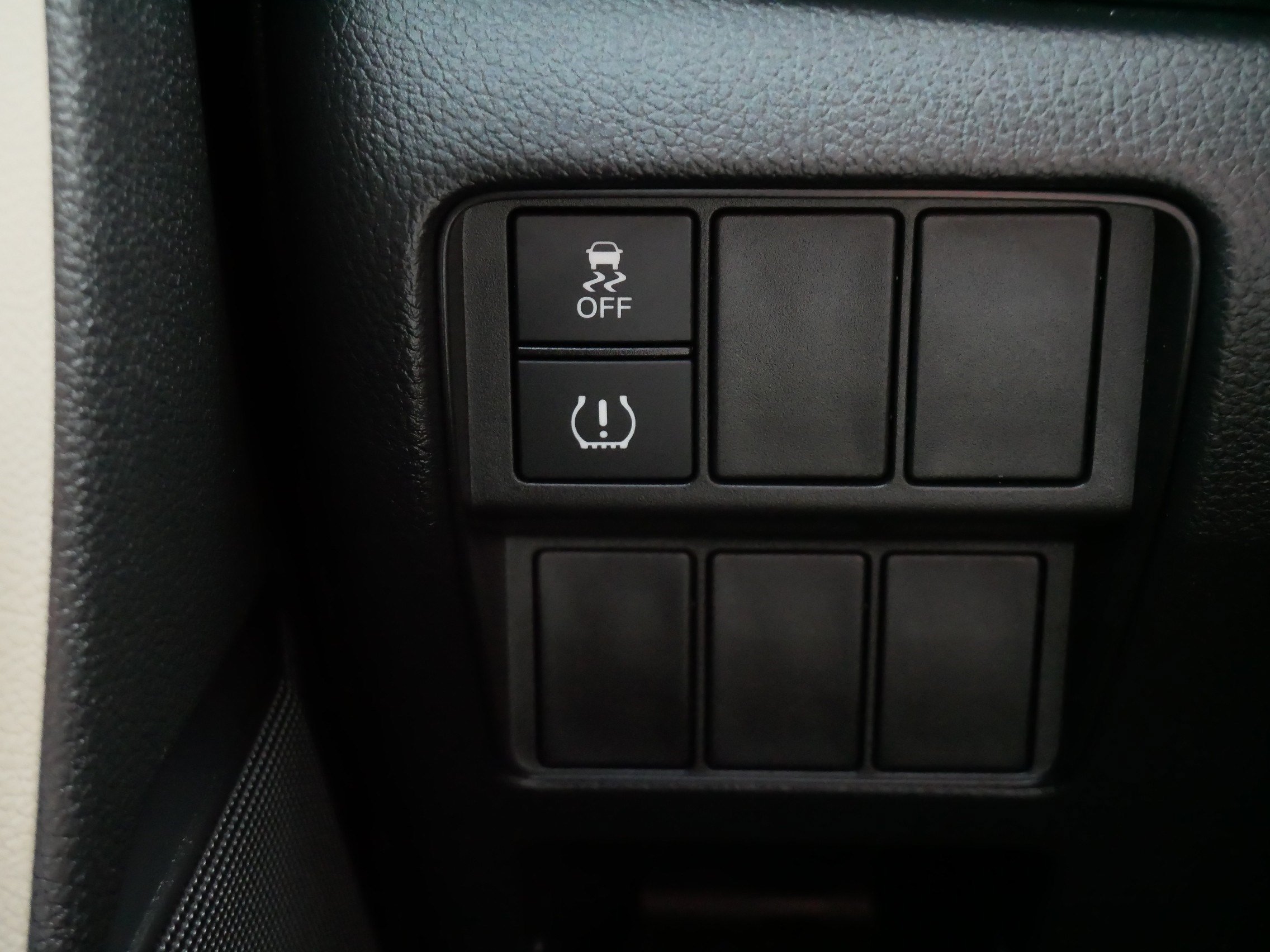 Certified 2019 Honda CR-V LX image 27