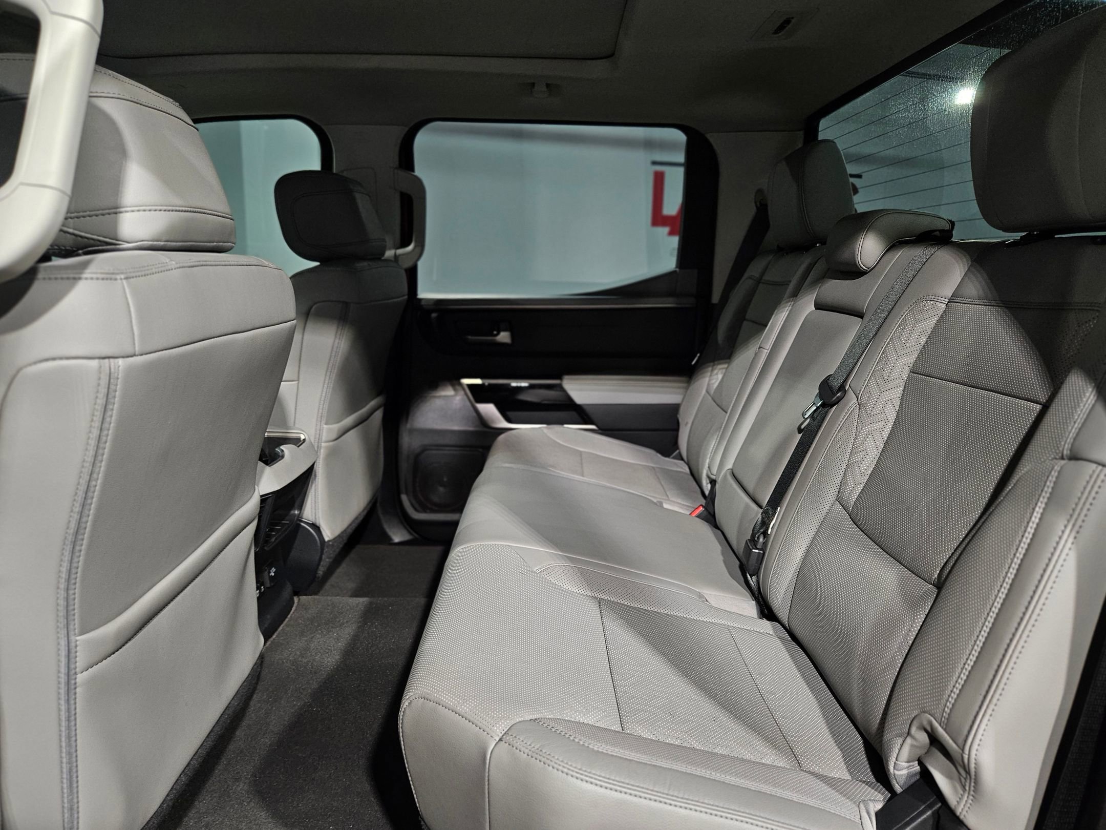 Used 2024 Toyota Tundra Limited image 37