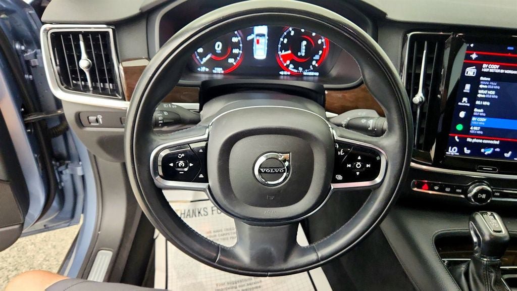 Used 2019 Volvo S90 T5 Momentum FWD image 14