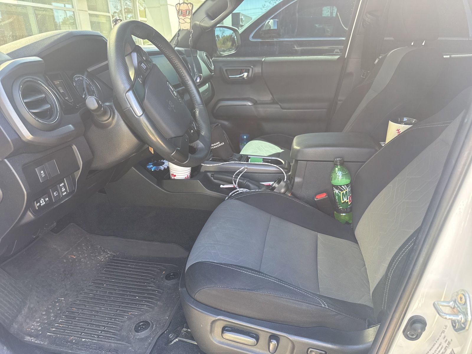 Used 2023 Toyota Tacoma TRD Sport image 8