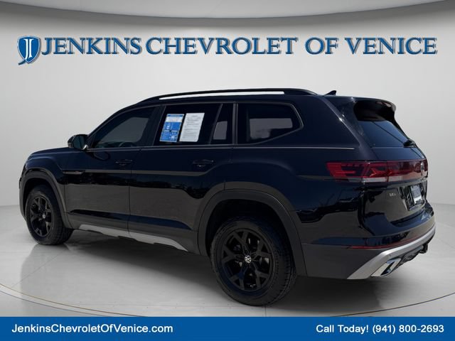 Used 2024 Volkswagen Atlas Peak Edition SEL AWD/4WD image 8
