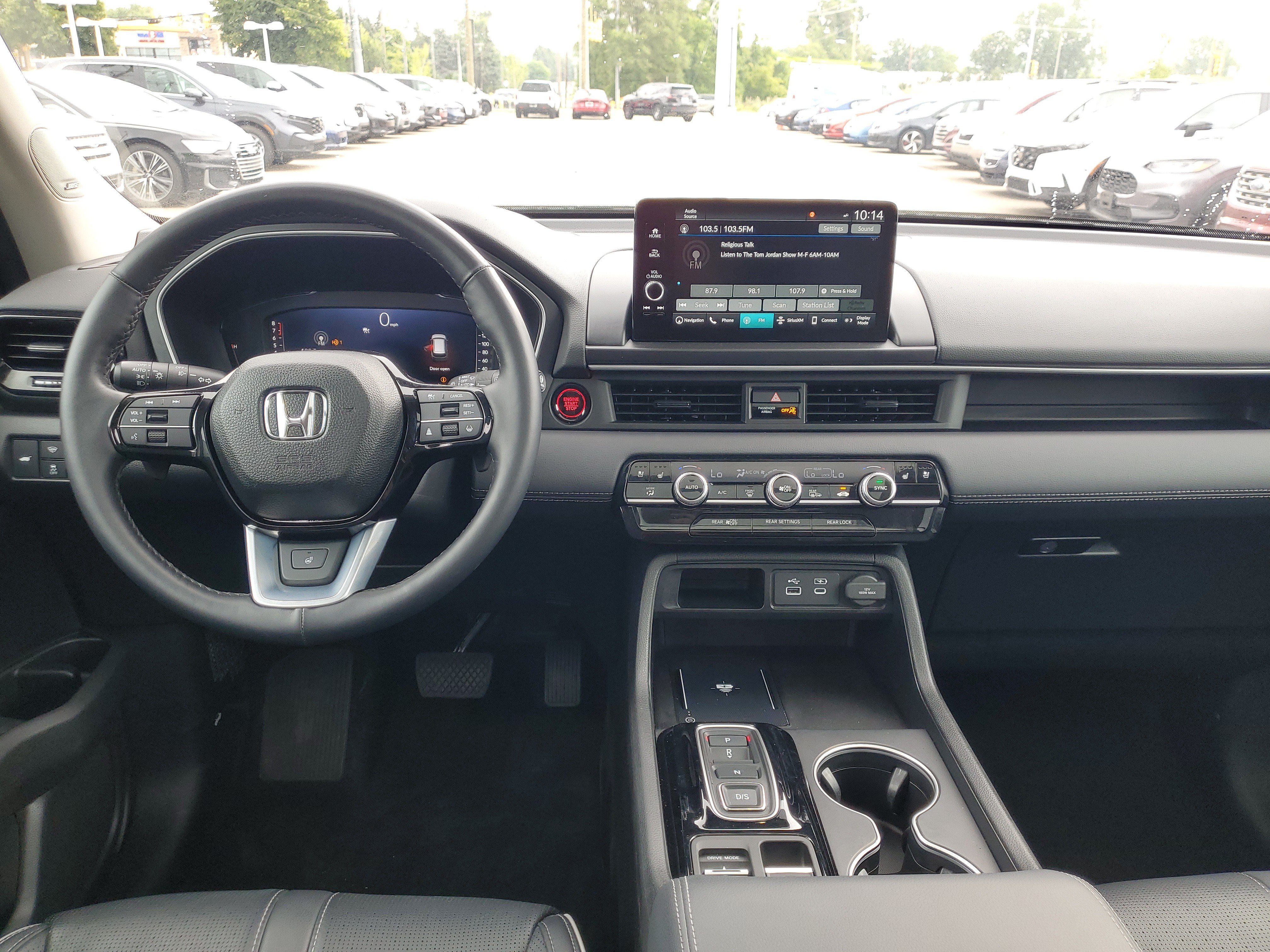 Certified 2025 Honda Pilot Elite image 17