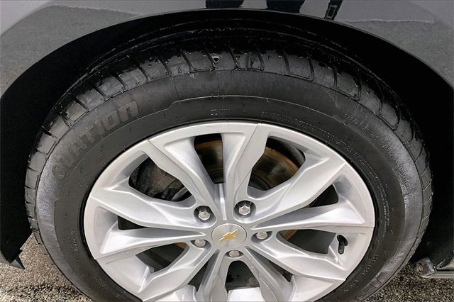 Used 2023 Chevrolet Malibu LT image 35