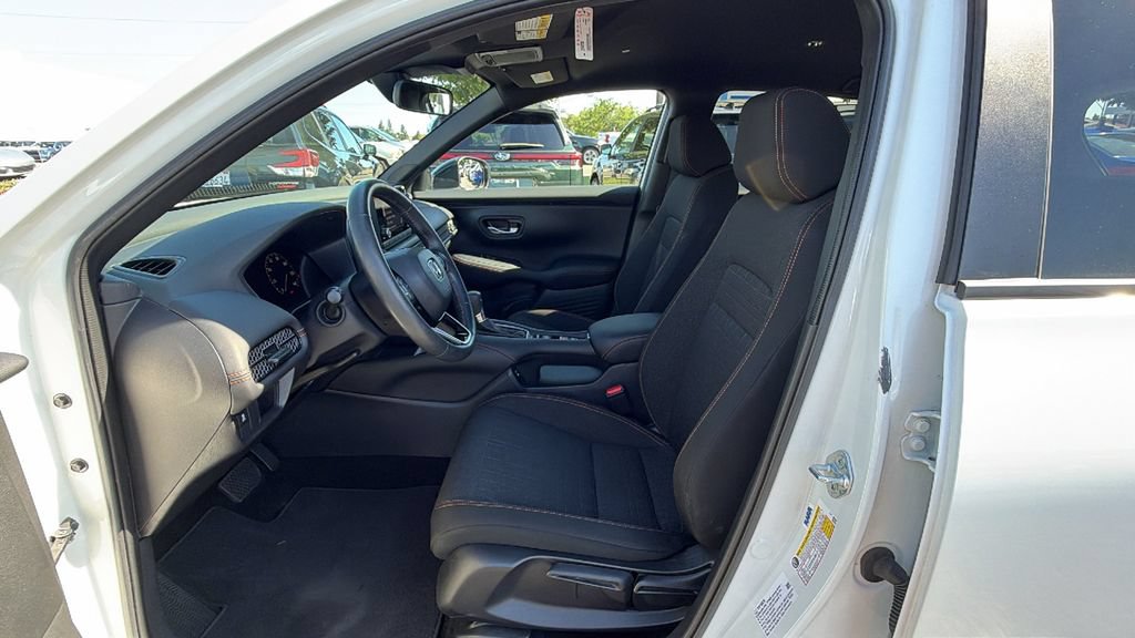 Used 2024 Honda HR-V Sport image 33