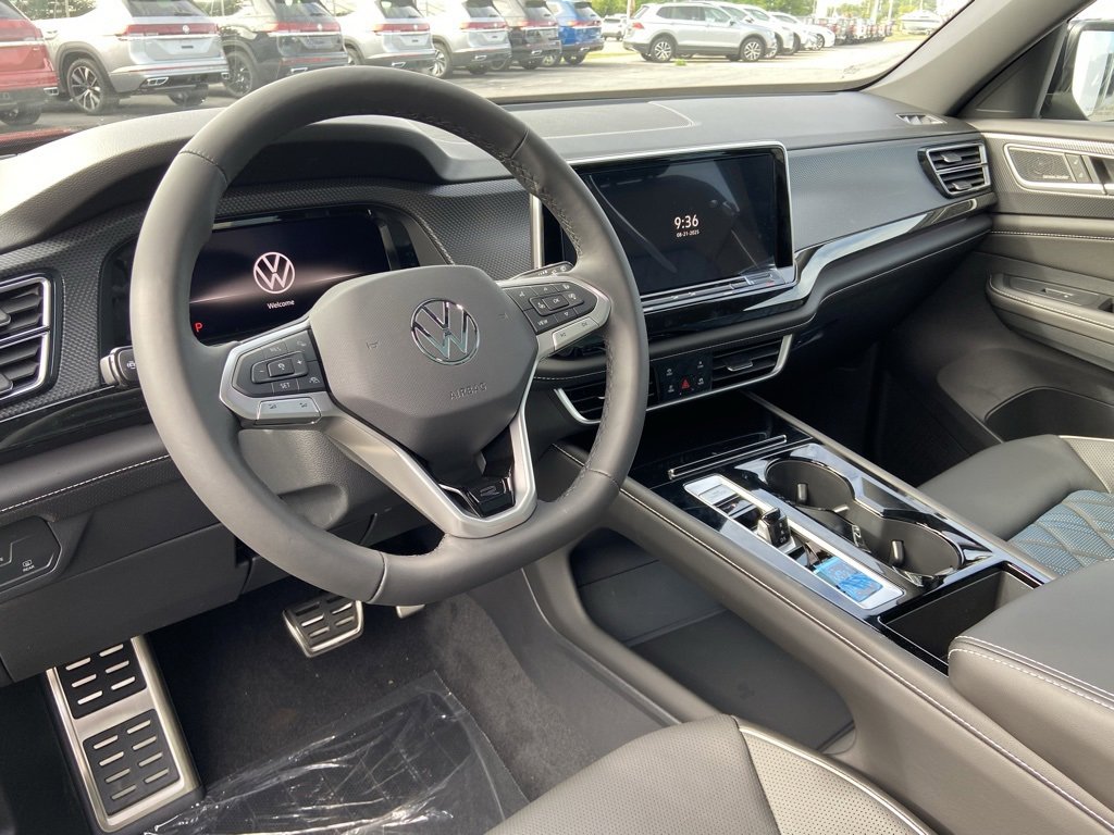 New 2026 Volkswagen Atlas Cross Sport SEL Premium R-Line image 9