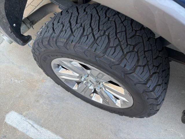 Used 2018 Ford F150 Lariat w/ Equipment Group 502A Luxury AWD/4WD image 4