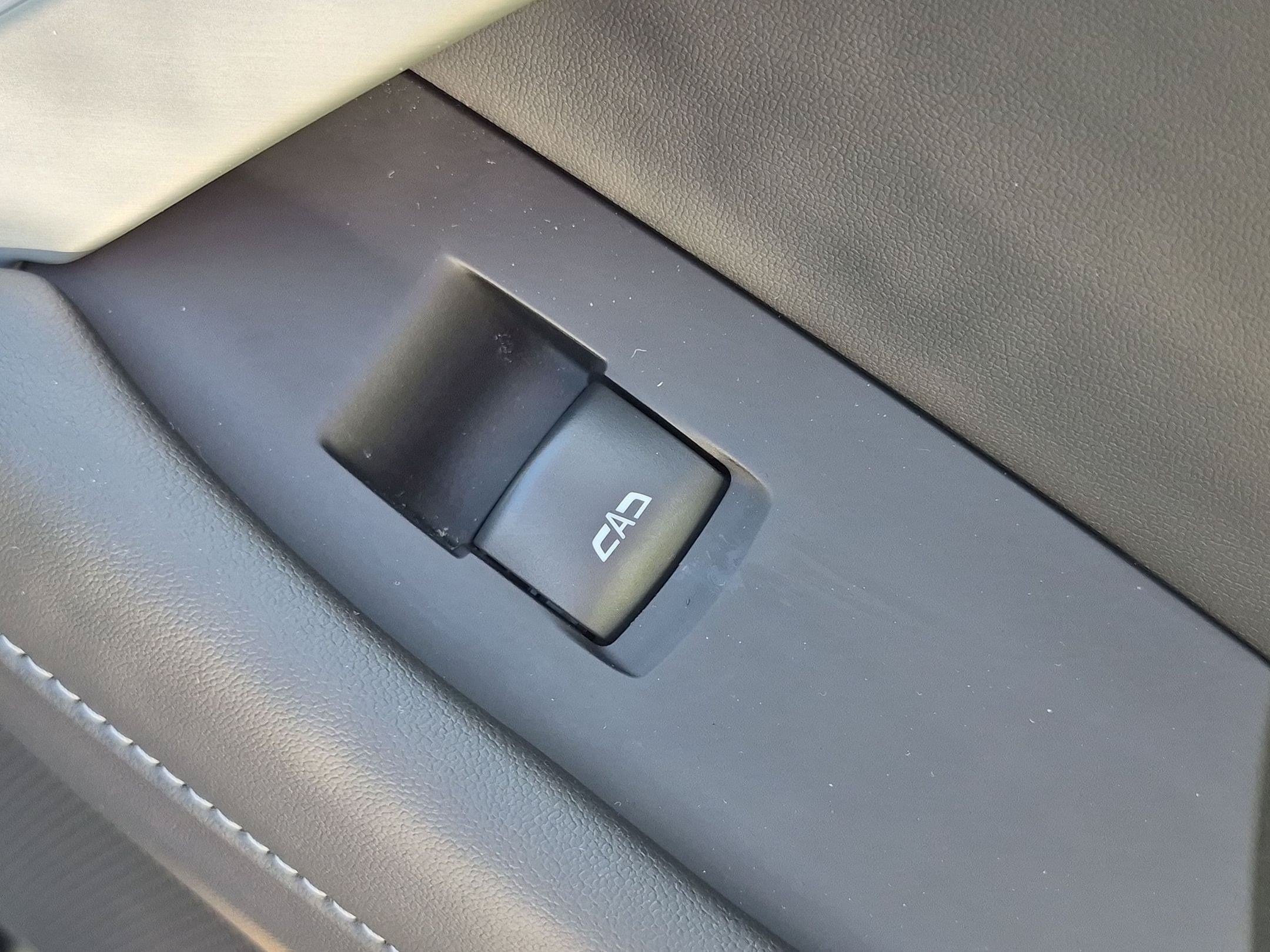 Used 2019 Chevrolet Camaro SS RWD image 31
