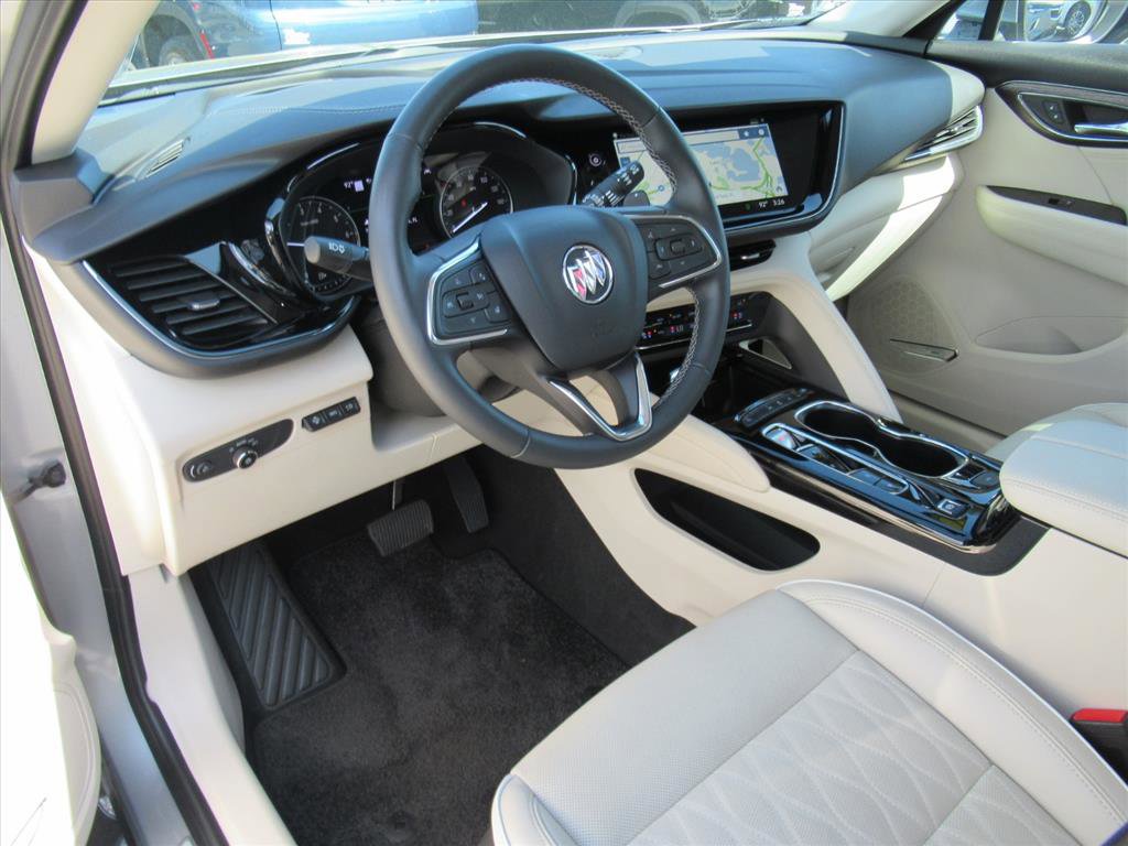 Used 2023 Buick Envision Avenir image 16