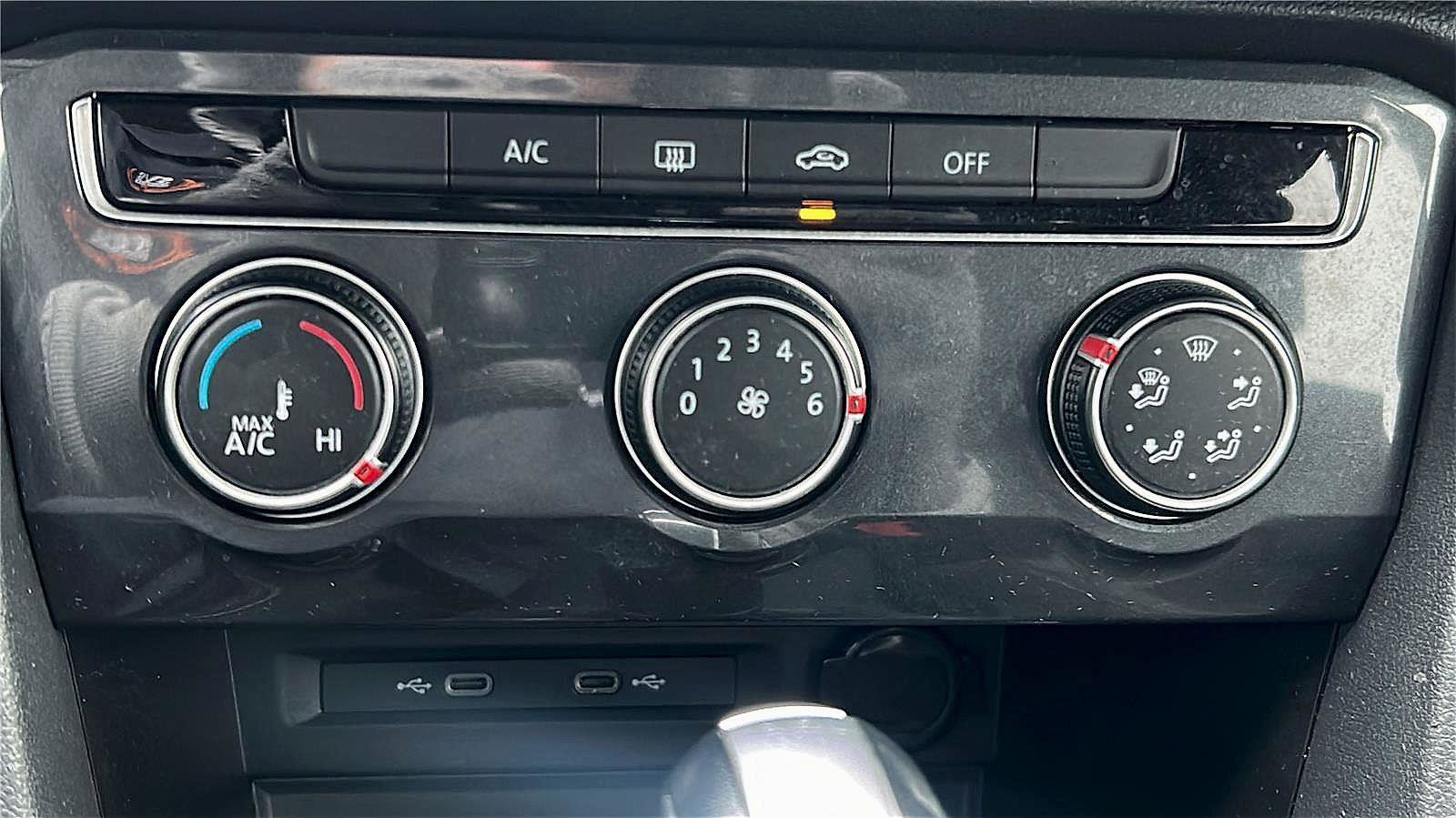 Used 2021 Volkswagen Tiguan S image 18