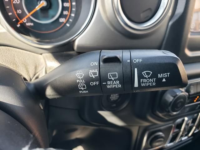 Used 2019 Jeep Wrangler Unlimited Sahara w/ Cold Weather Group image 28