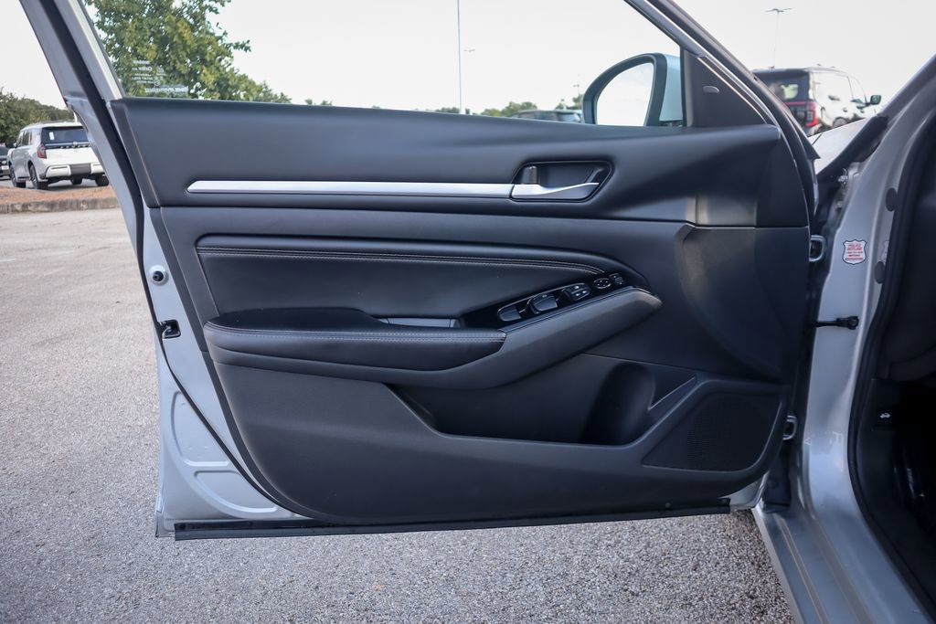 Certified 2023 Nissan Altima 2.5 SL FWD image 18