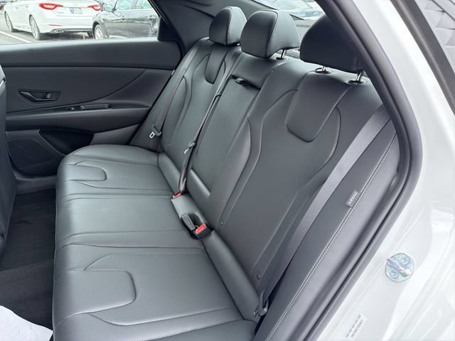 New 2026 Hyundai Elantra SEL Sport FWD image 22