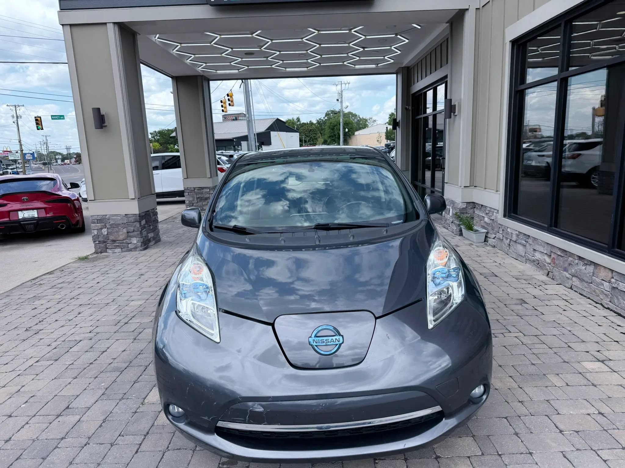Used 2013 Nissan Leaf SL FWD image 7