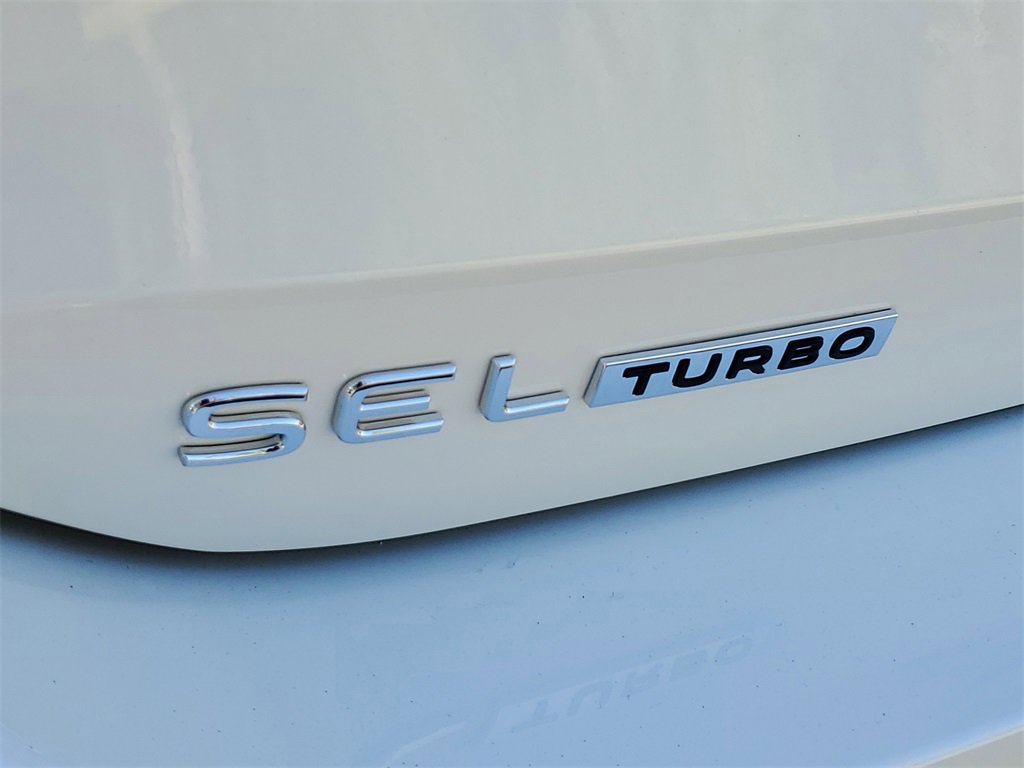 New 2026 Volkswagen Tiguan SEL R-Line image 6