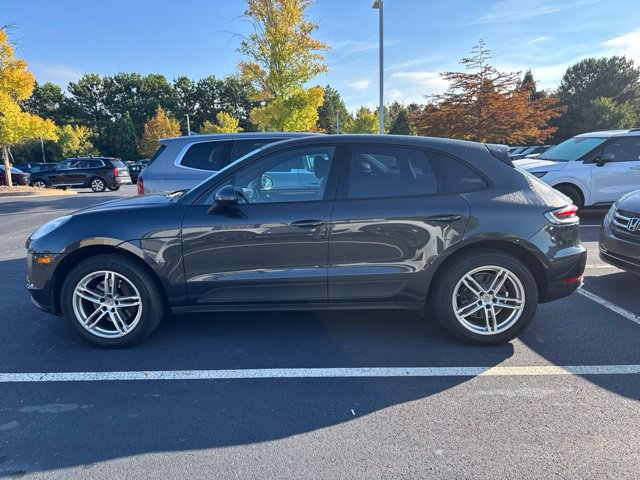 Used 2020 Porsche Macan AWD/4WD image 2