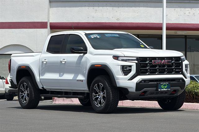 Certified 2024 GMC Canyon AT4 w/ AT4 Premium Package AWD/4WD image 2