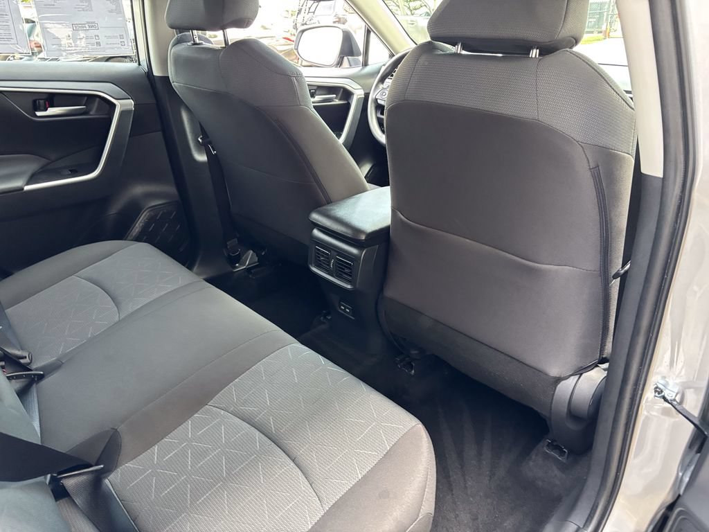 Used 2025 Toyota RAV4 XLE w/ Convenience Package AWD/4WD image 41