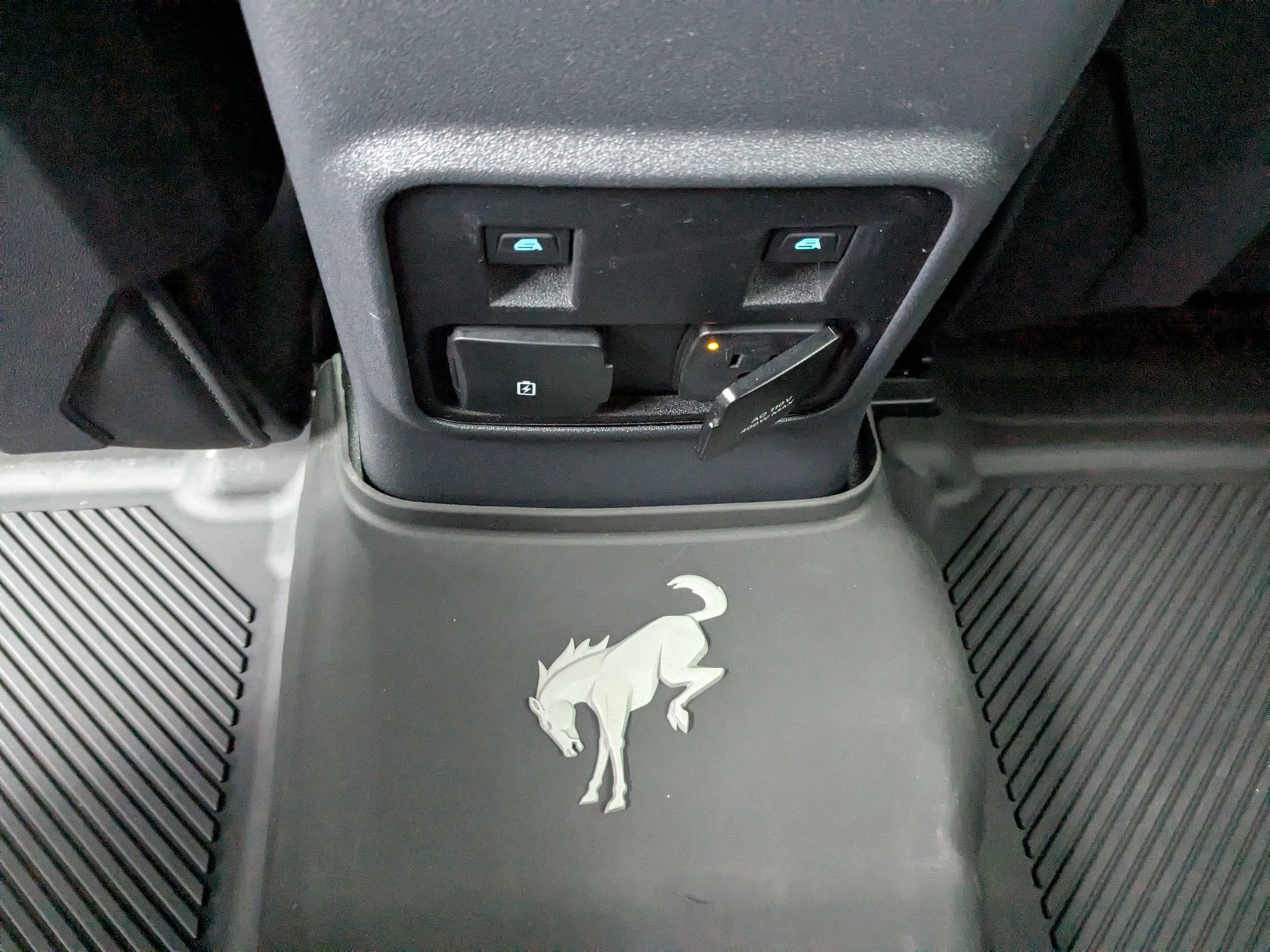 Certified 2024 Ford Bronco Raptor w/ Interior Carbon Fiber Pack 6 image 32