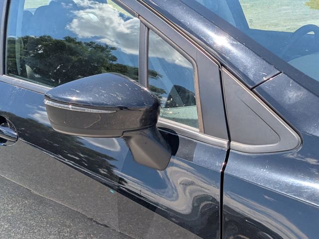 Used 2021 Nissan Versa SV FWD image 11