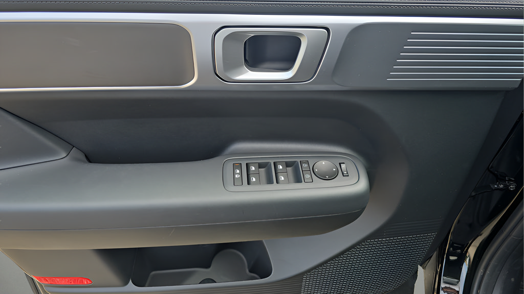 Certified 2026 Hyundai Santa Fe SE AWD/4WD image 16