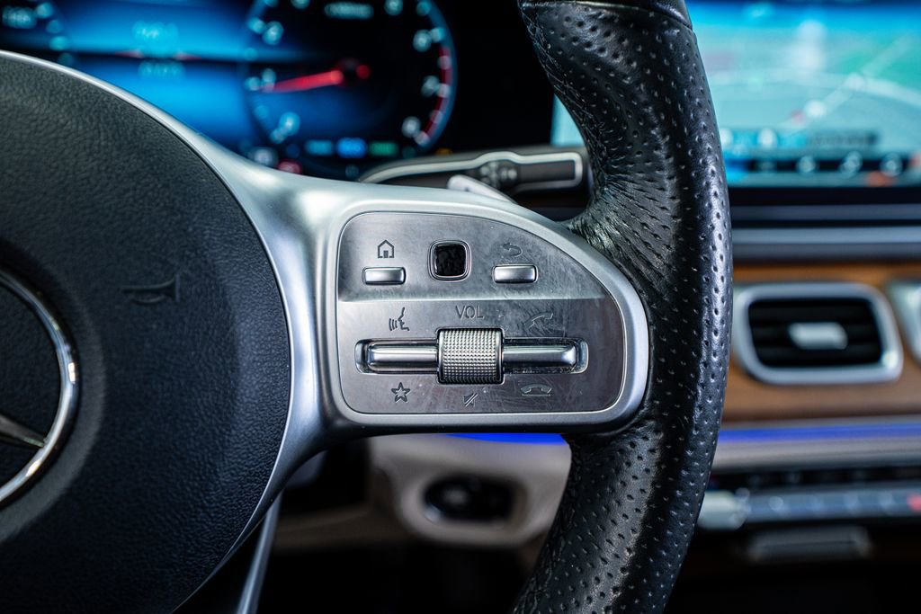 Used 2020 Mercedes-Benz GLS 580 4MATIC w/ E-Active Body Control Package image 42