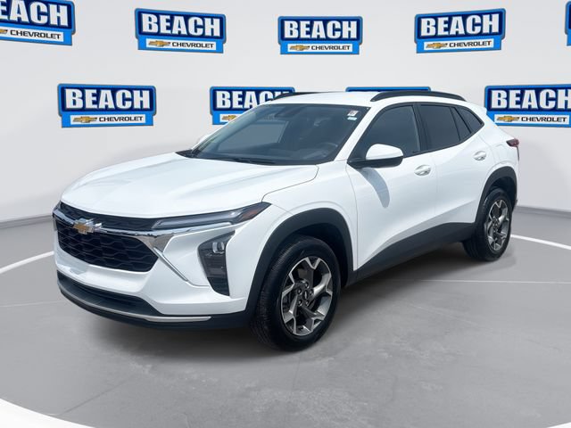 Used 2025 Chevrolet Trax LT w/ LT Convenience Package FWD image 1